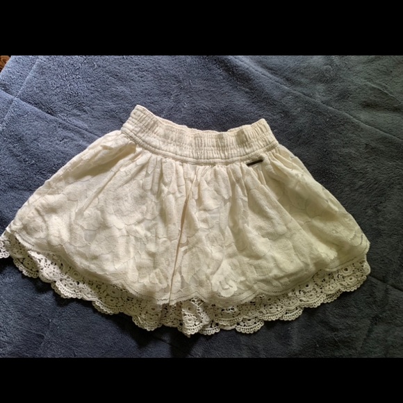 Abercrombie & Fitch Dresses & Skirts - Beautiful Abercrombie & Fitch Lacey Skirt